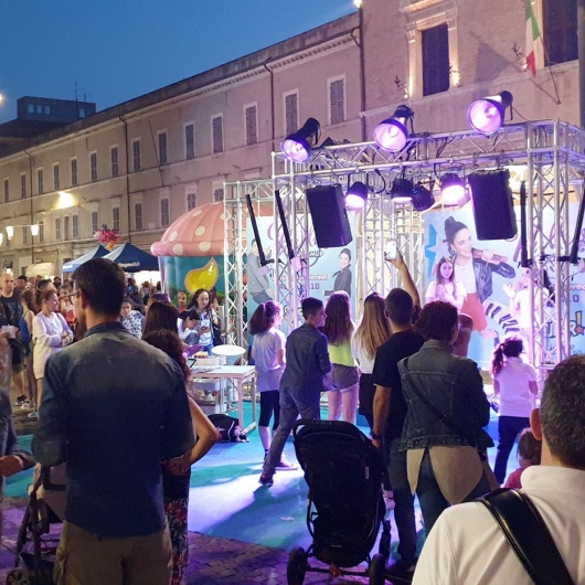 evento-mezzanotte-bianca-pesaro-ea-comunicazione-eventi